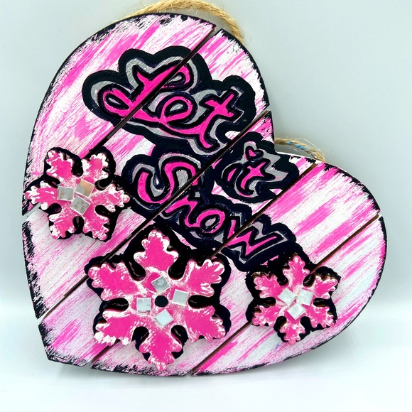 Let it snow Pink Handmade Xmas Ornament - Picture 2 of 2